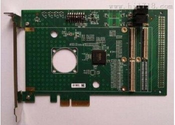 AMC 至 PCIe 适配卡